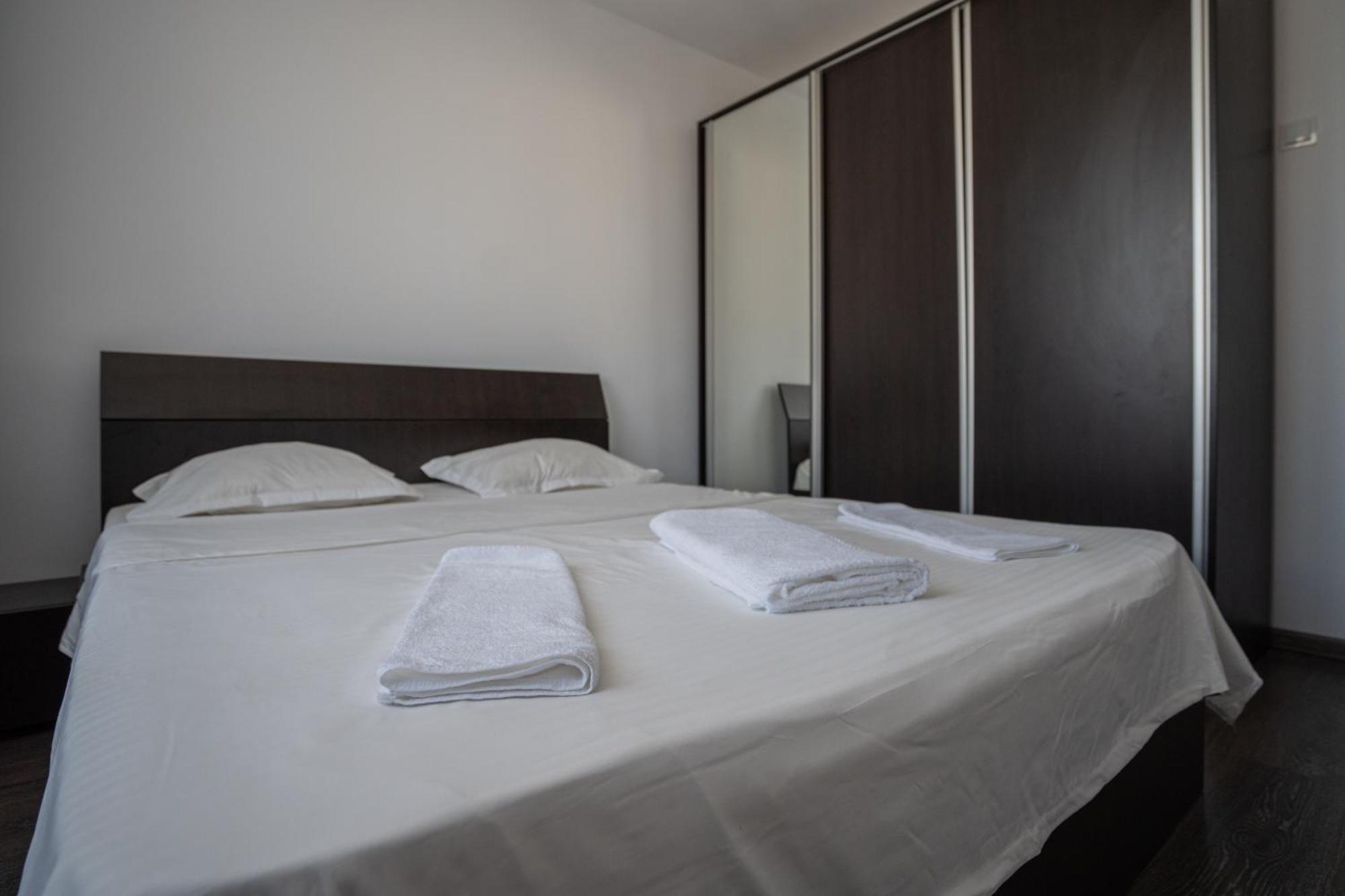 בוקרשט Apartament M & S מראה חיצוני תמונה